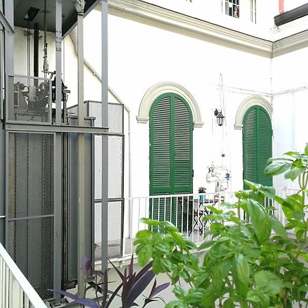 Toledostation B&B Napels Buitenkant foto